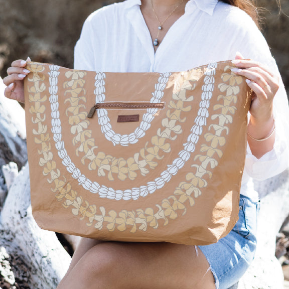 Puakenikeni Lei - The Weekender